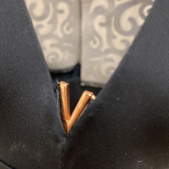 Victoria's Wire Free Plunge Bra 36D - Picture 4 of 5